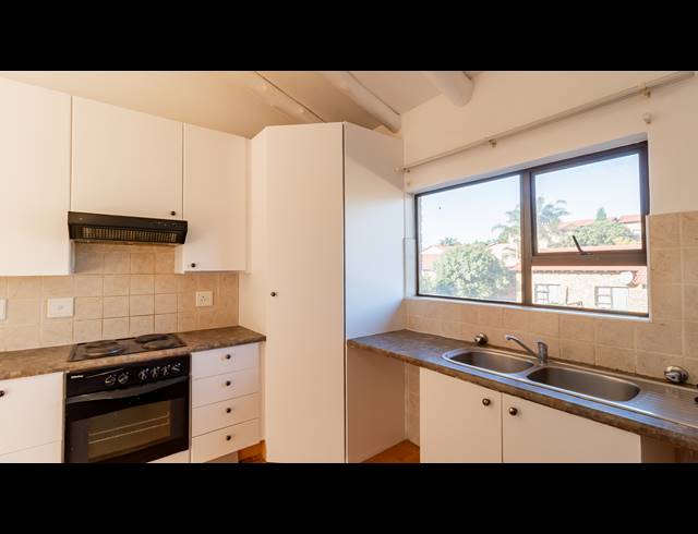 2 BEDROOM SECTIONAL TITLE TO LET IN NORTH RIDING